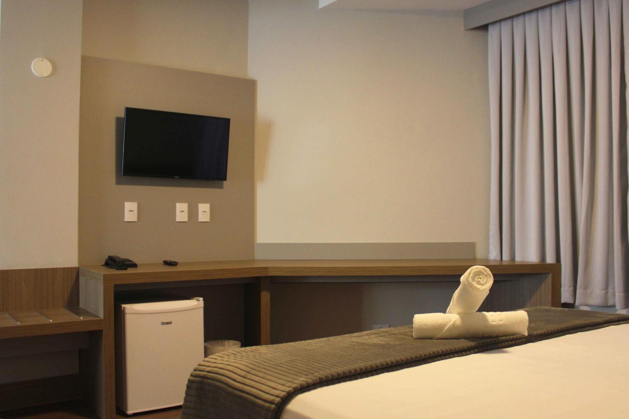 Hotel Evora By Rede Sagres ฟลอเรียนอโปลิส ภายนอก รูปภาพ