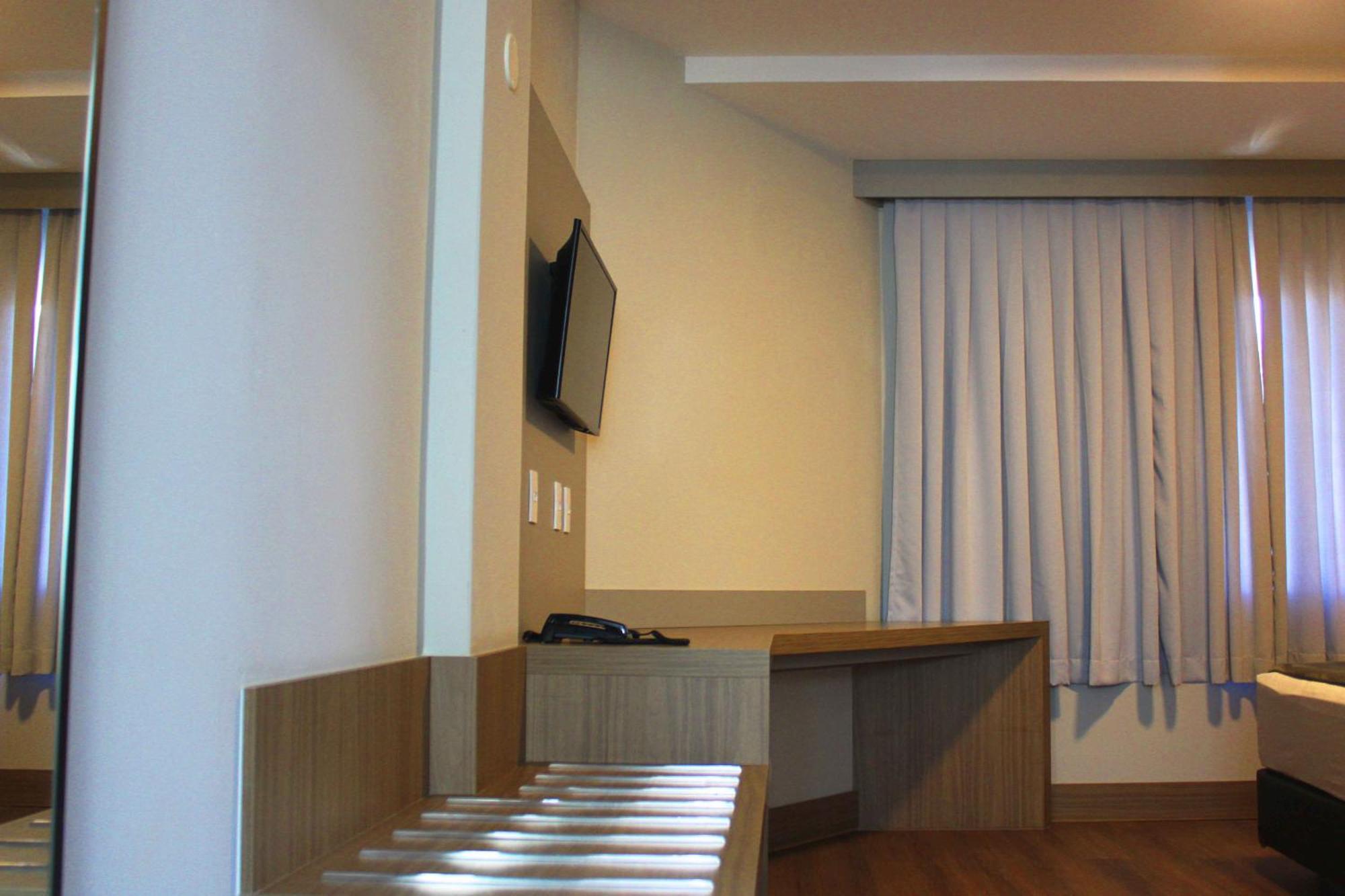 Hotel Evora By Rede Sagres ฟลอเรียนอโปลิส ภายนอก รูปภาพ