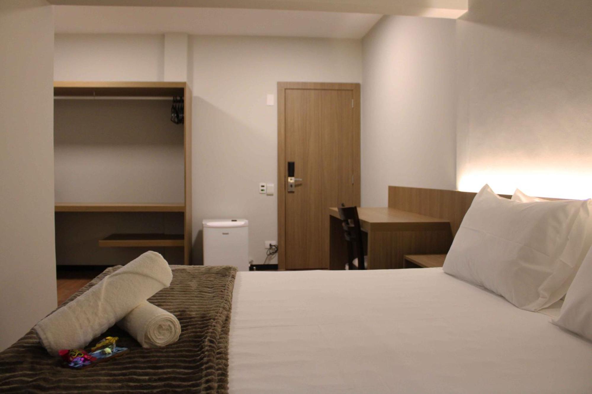 Hotel Evora By Rede Sagres ฟลอเรียนอโปลิส ภายนอก รูปภาพ