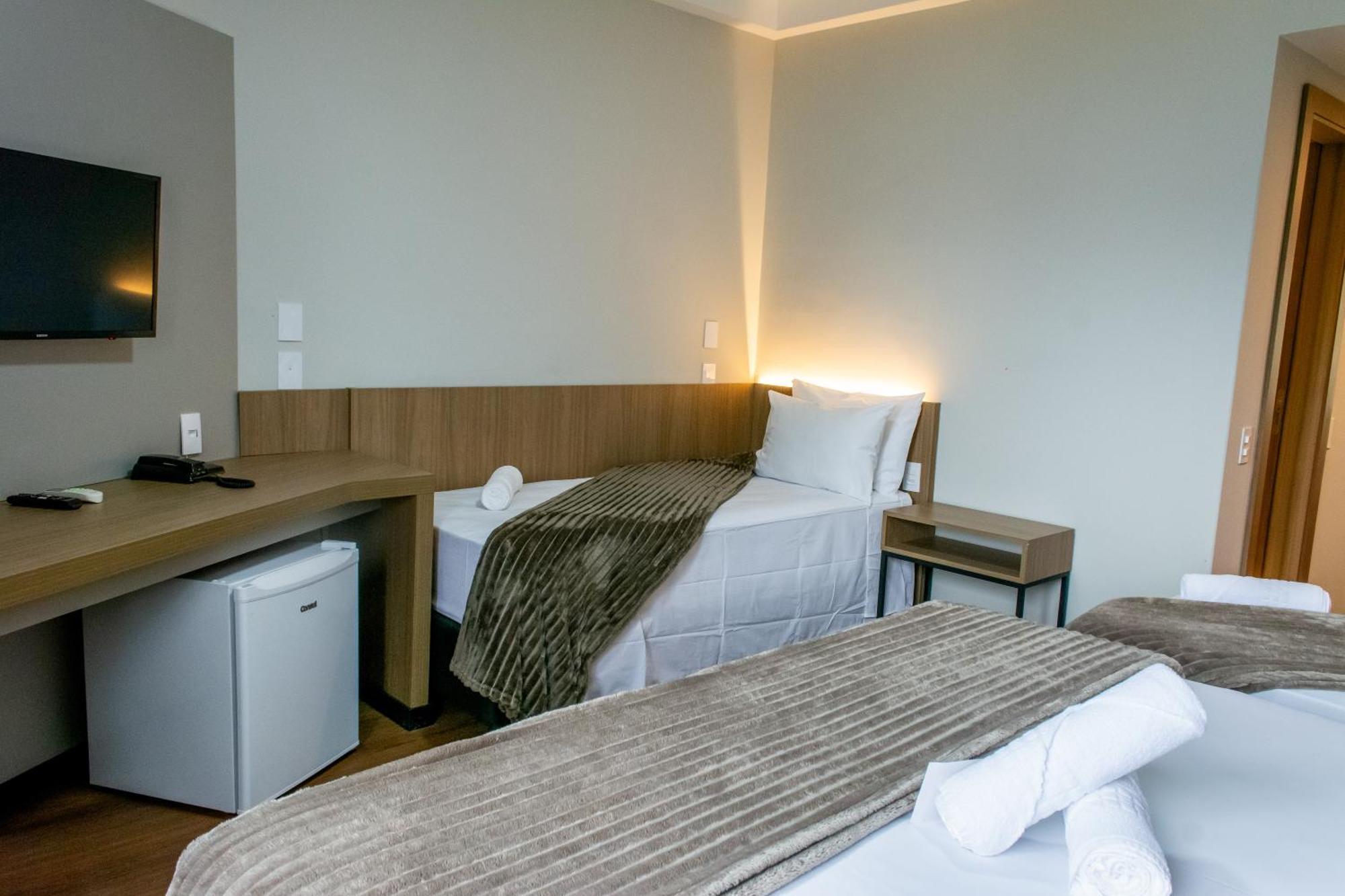 Hotel Evora By Rede Sagres ฟลอเรียนอโปลิส ภายนอก รูปภาพ